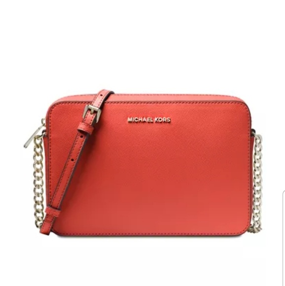 SOLD! Michael Kors large crossbody leather - Picture 4 of 4